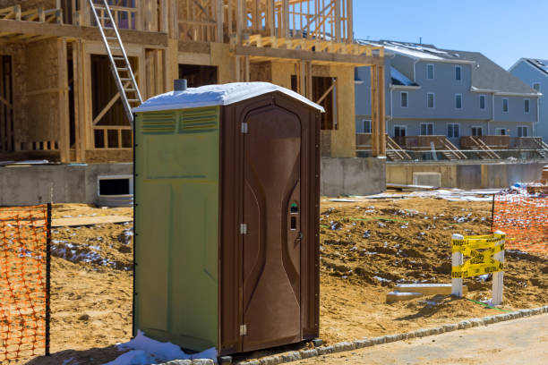 Best Porta potty delivery and setup  in Woodbury, MN
